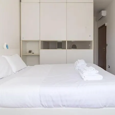 Porta Romana Flat *